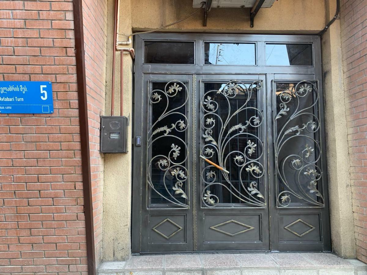 Lilika Apartments On Meskhishvili 트빌리시 외부 사진